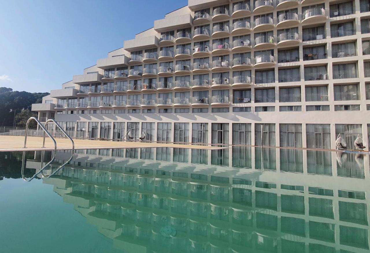 Evropa Hotel Gagra Bagian luar foto